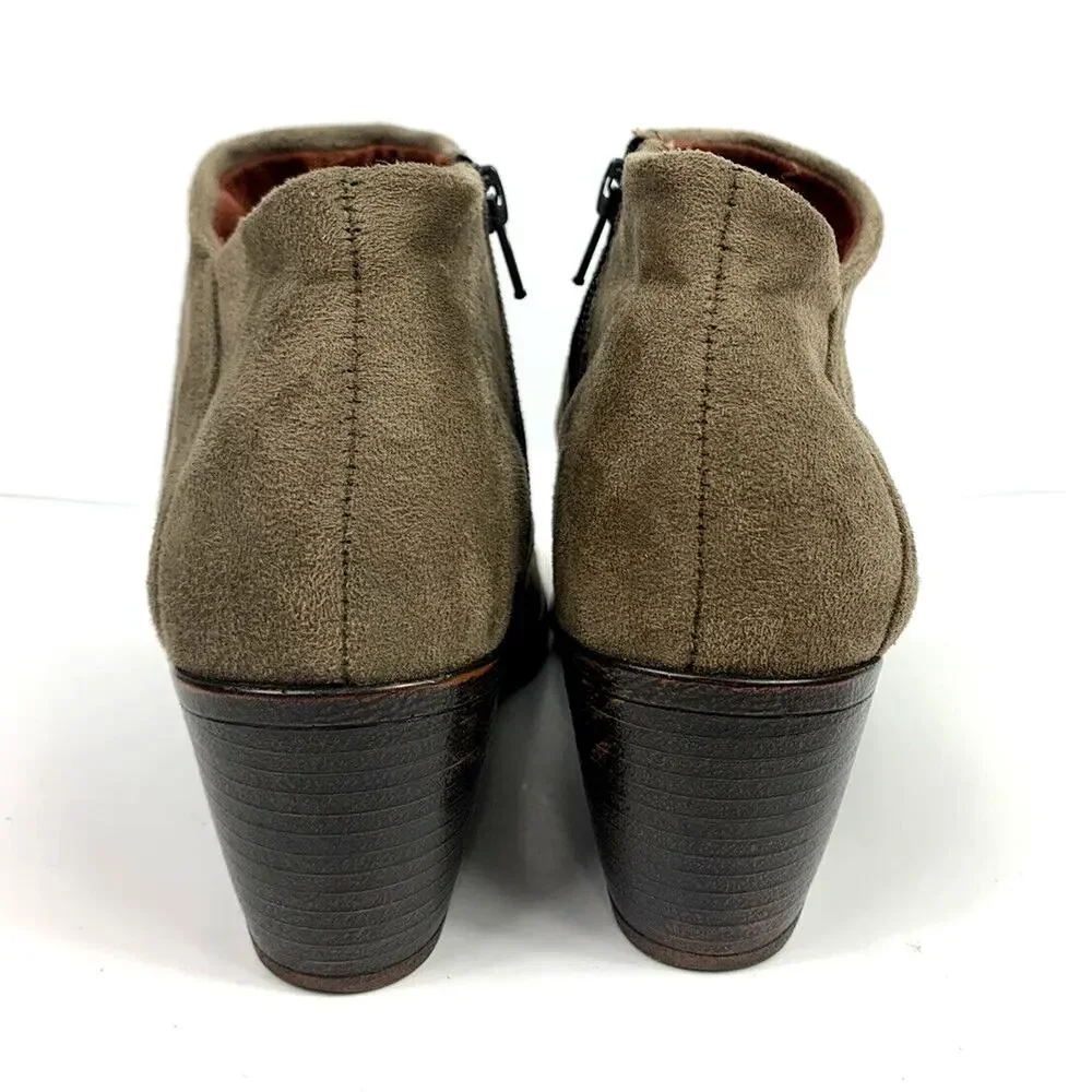 BOC Ankle Boot Heeled Shoe Sz 7 Suede slouchy Chunky Taupe Forestcore Goblin